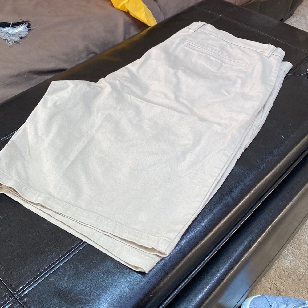 NWT mens khaki shorts